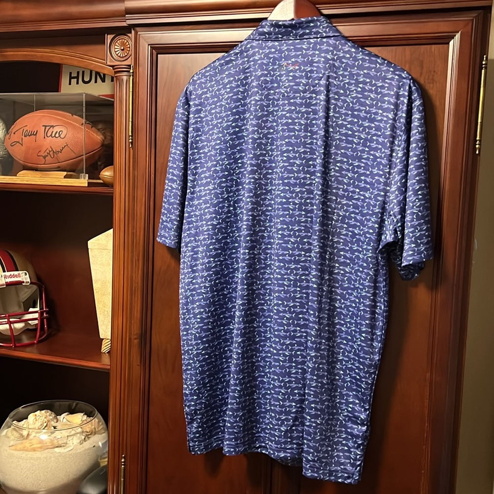 Brand New Greg Norman Golf Blue Sharks 🦈 Print Performance Stretch Fabric Polo! - Picture 5 of 12